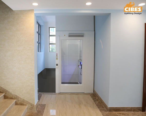 Cibes家用電梯頂層斜頂安裝案例