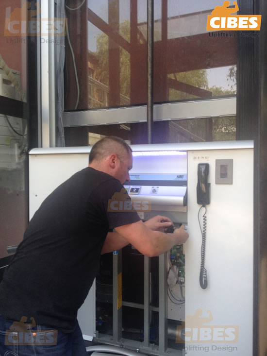 別墅室內(nèi)電梯