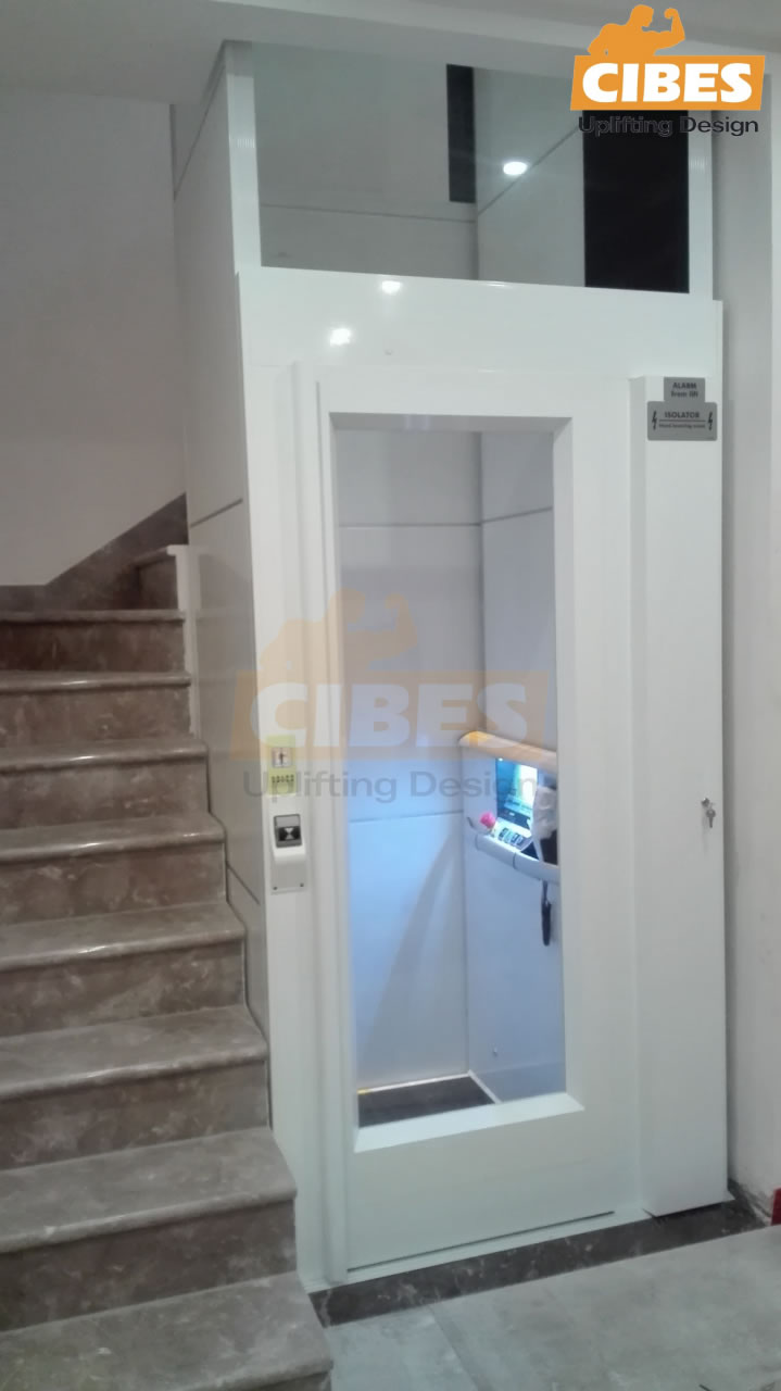 Cibes A4000小型家用電梯安裝于成都