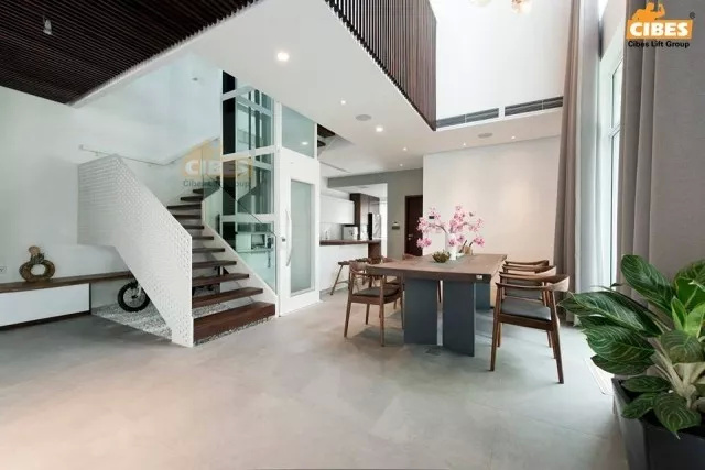 樓梯中間安裝別墅電梯