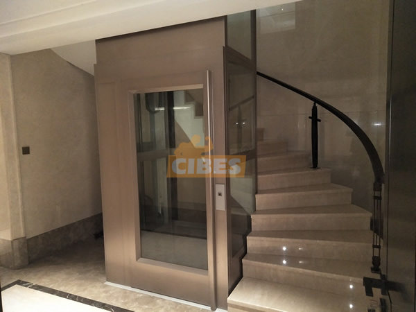 江蘇江陰四面玻璃井道案例 201806