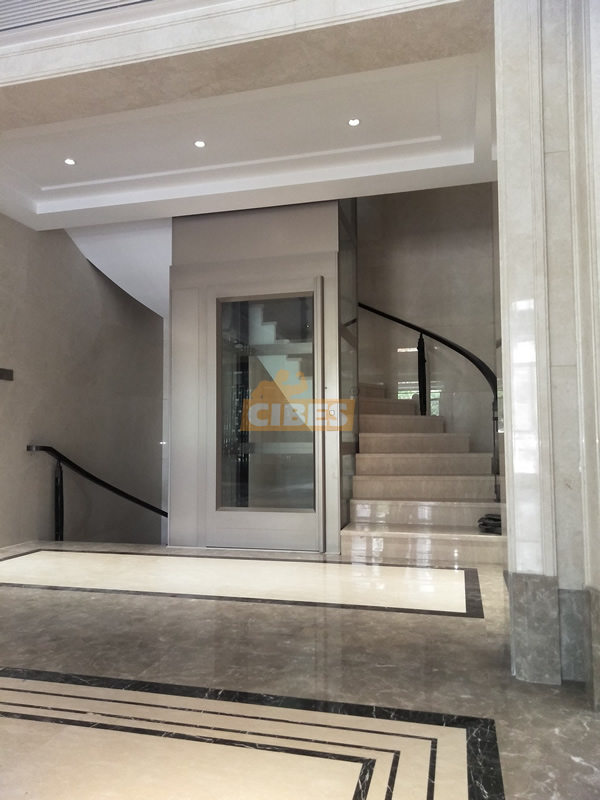 江蘇江陰四面玻璃井道案例 201806