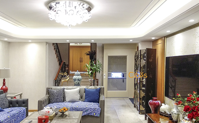 別墅電梯樓梯旁邊安裝