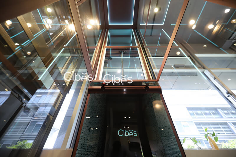 Cibes杭州實體展廳星際版家用電梯