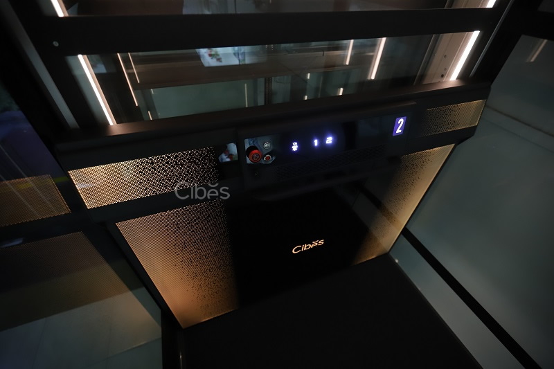 Cibes星際版本V80系列家用電梯-背景
