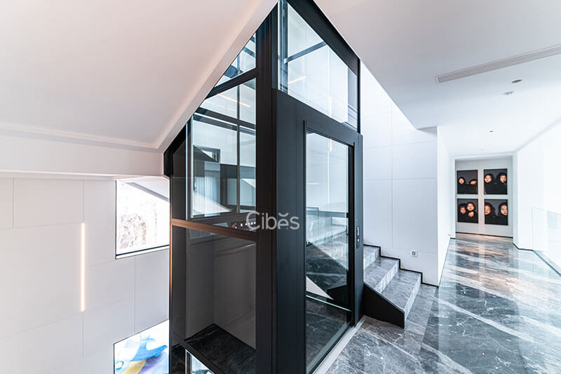 重慶四層小型別墅電梯案例