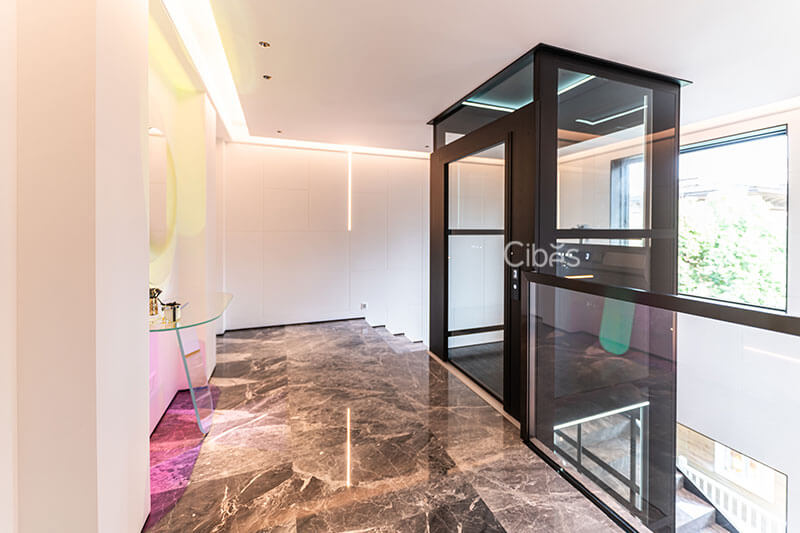 重慶四層小型別墅電梯案例