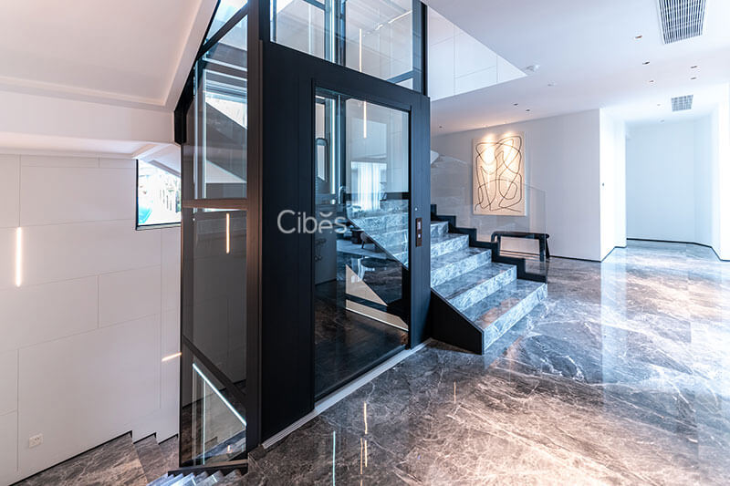 重慶四層小型別墅電梯案例