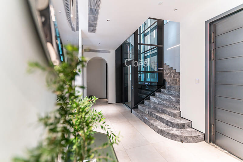 小尺寸家用電梯安裝案例